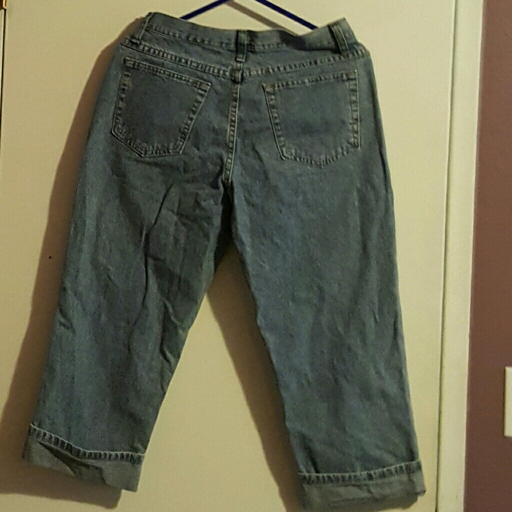Capris - Picture 2 of 2
